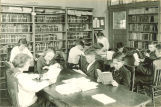 Students reading in library, The University of Iowa high school, 1919
