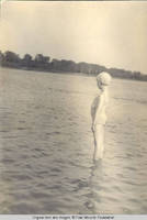 Frindy Burden in water