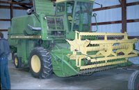John Deere 4400 combine
