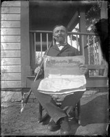 UP436 Man with newspaper "Wahrheits Freund"