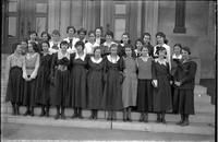 UP679 Twenty four girls and teacher on Burlington High School steps