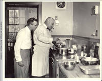 Leo Heitzman and Milton Kirch cooking in the White house kitchen