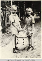 Frindy and Vidie holding basket